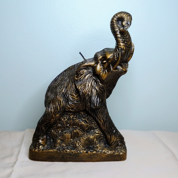 Carved Elephant Candle 🐘 - Picture 2 of 14